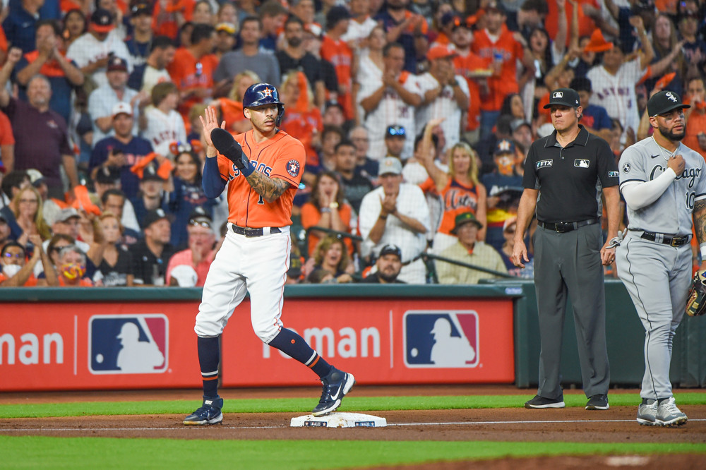 Report: The Cubs Are Still in on Carlos Correa - Bleacher Nation