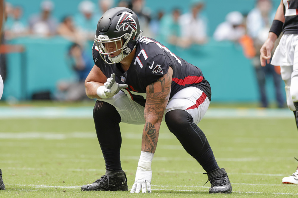 Atlanta Falcons Cut Josh Miles, Sign Justin Shaffer to Practice