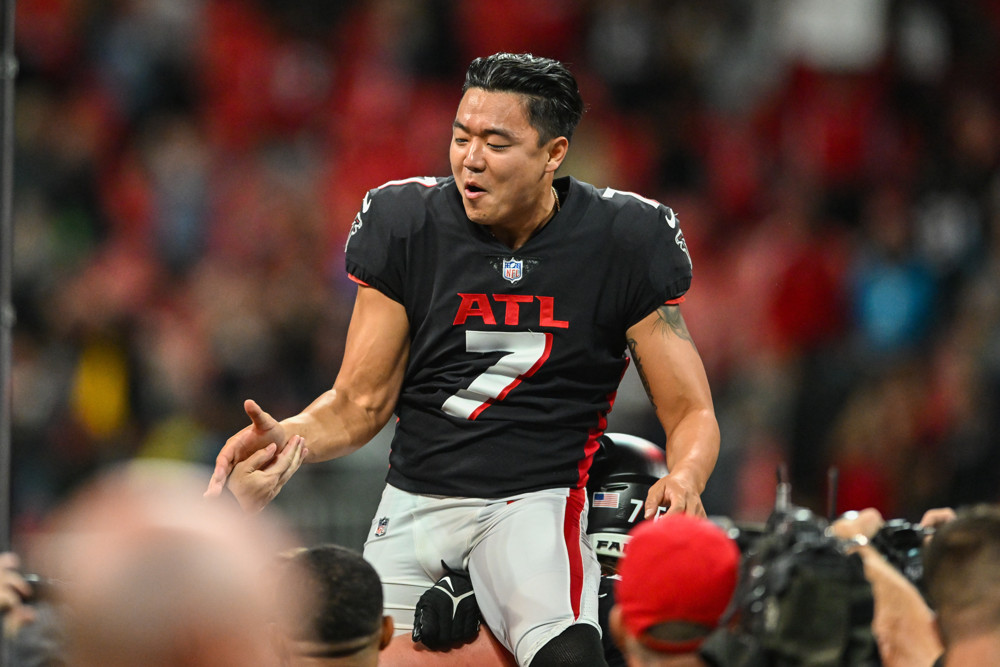 Falcons re-sign kicker Younghoe Koo after Pro Bowl season