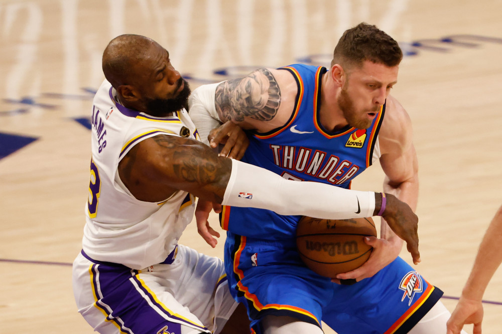 Report: Hawks looking to trade for a big man